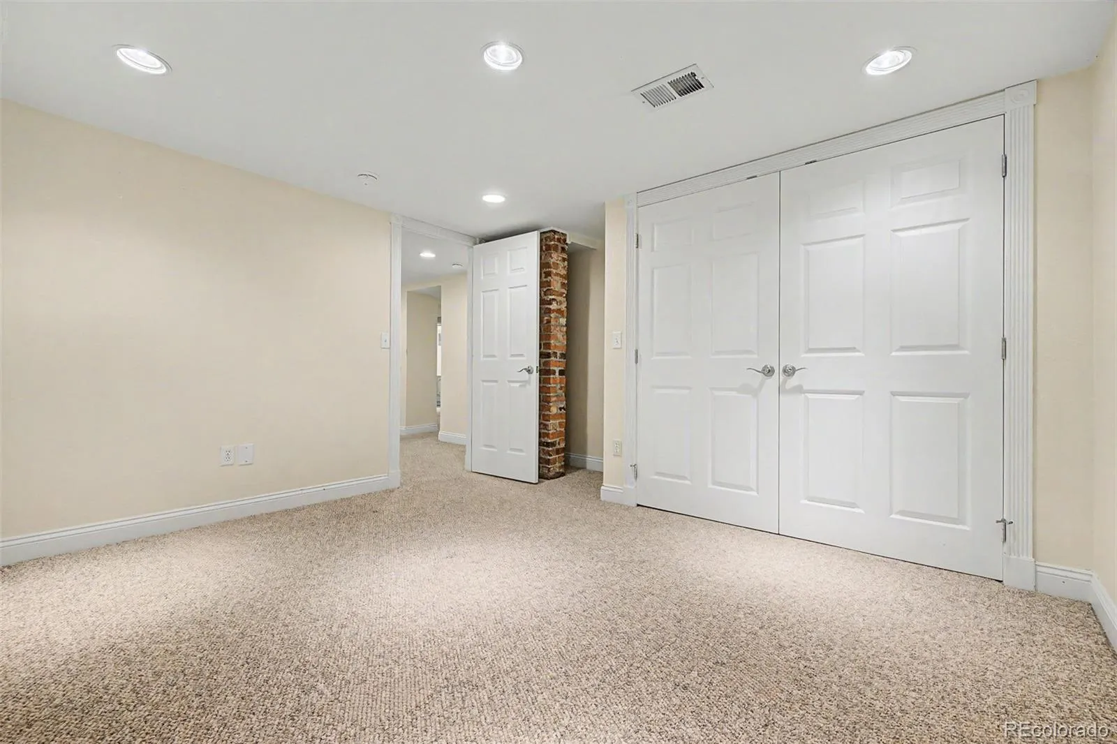 516 N Emerson Street Denver CO 80218 MLS #REC5615676 05102026142138 1600 26