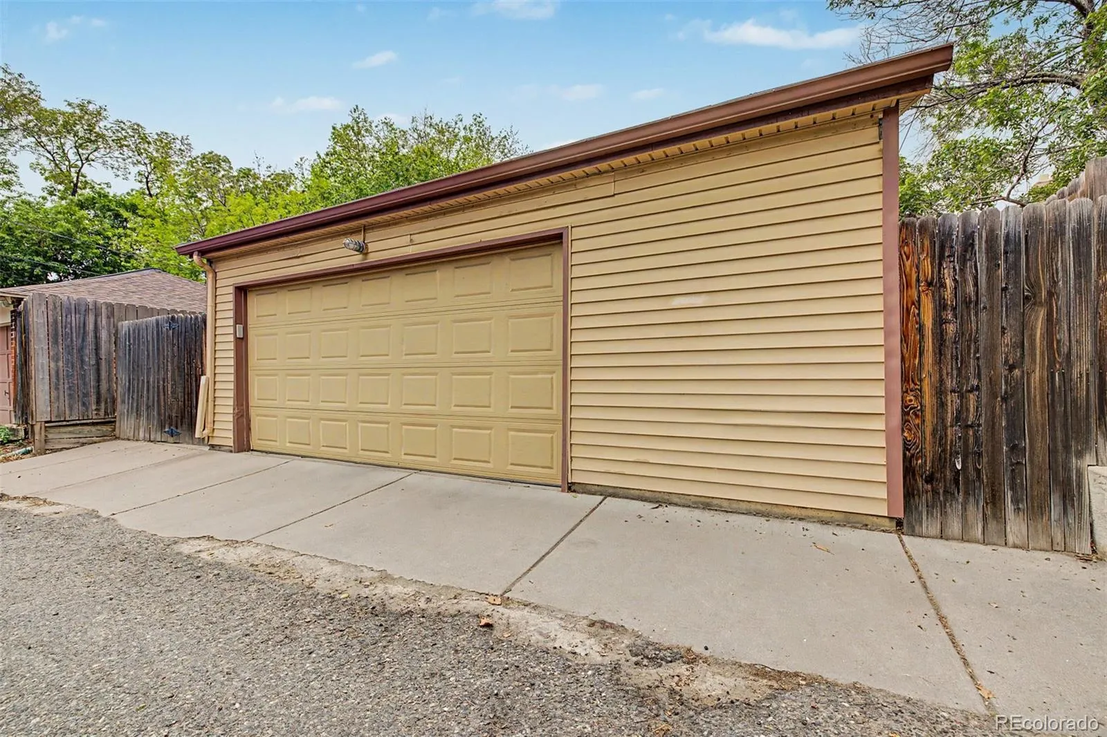 516 N Emerson Street Denver CO 80218 MLS #REC5615676 05102026142138 1600 43