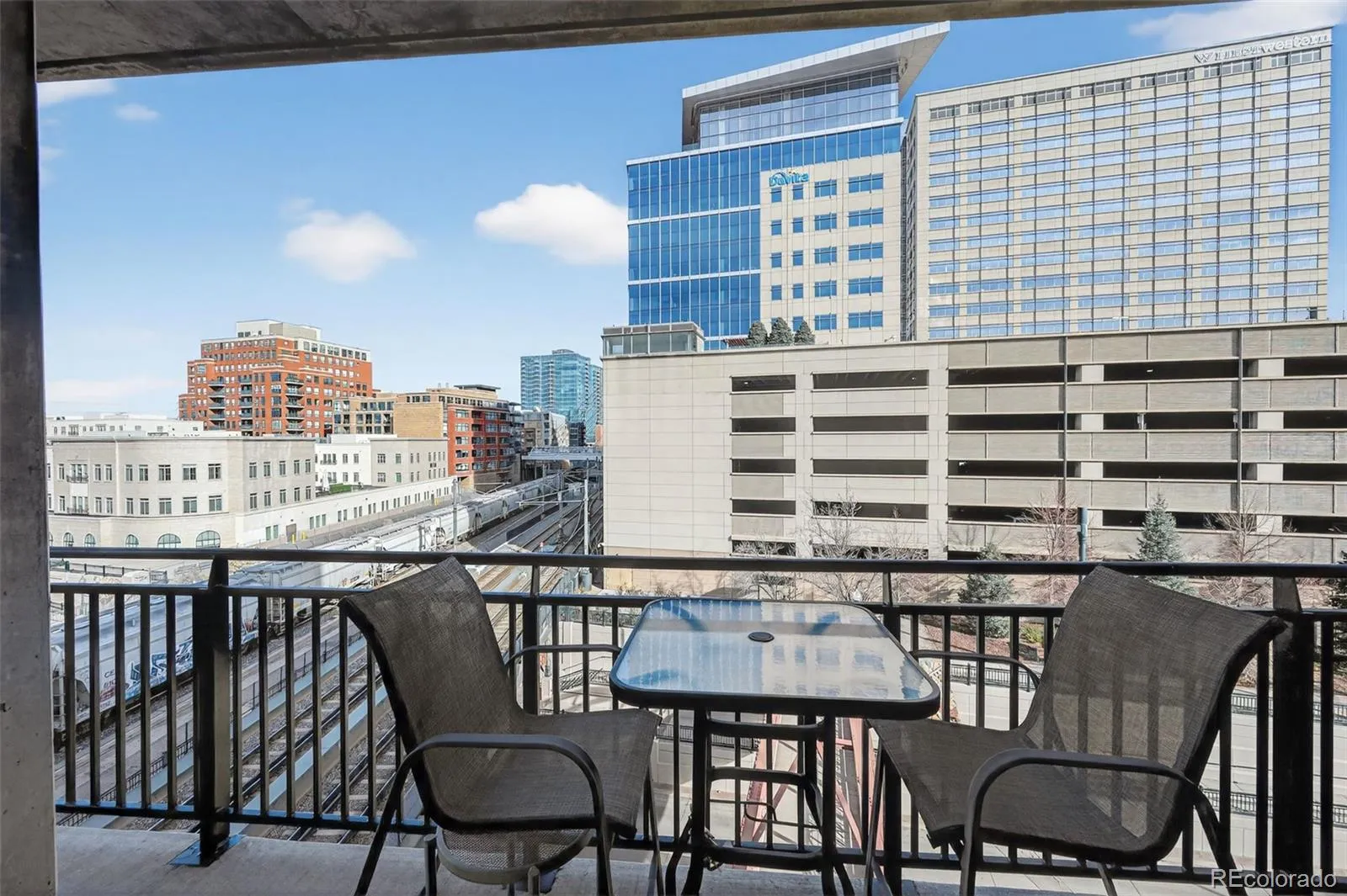 04012026165717 1600 15