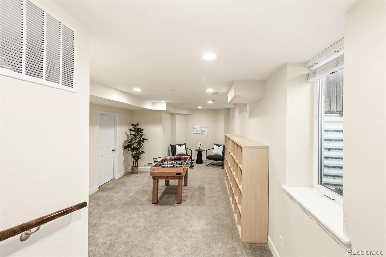 04092026182208 1600 24