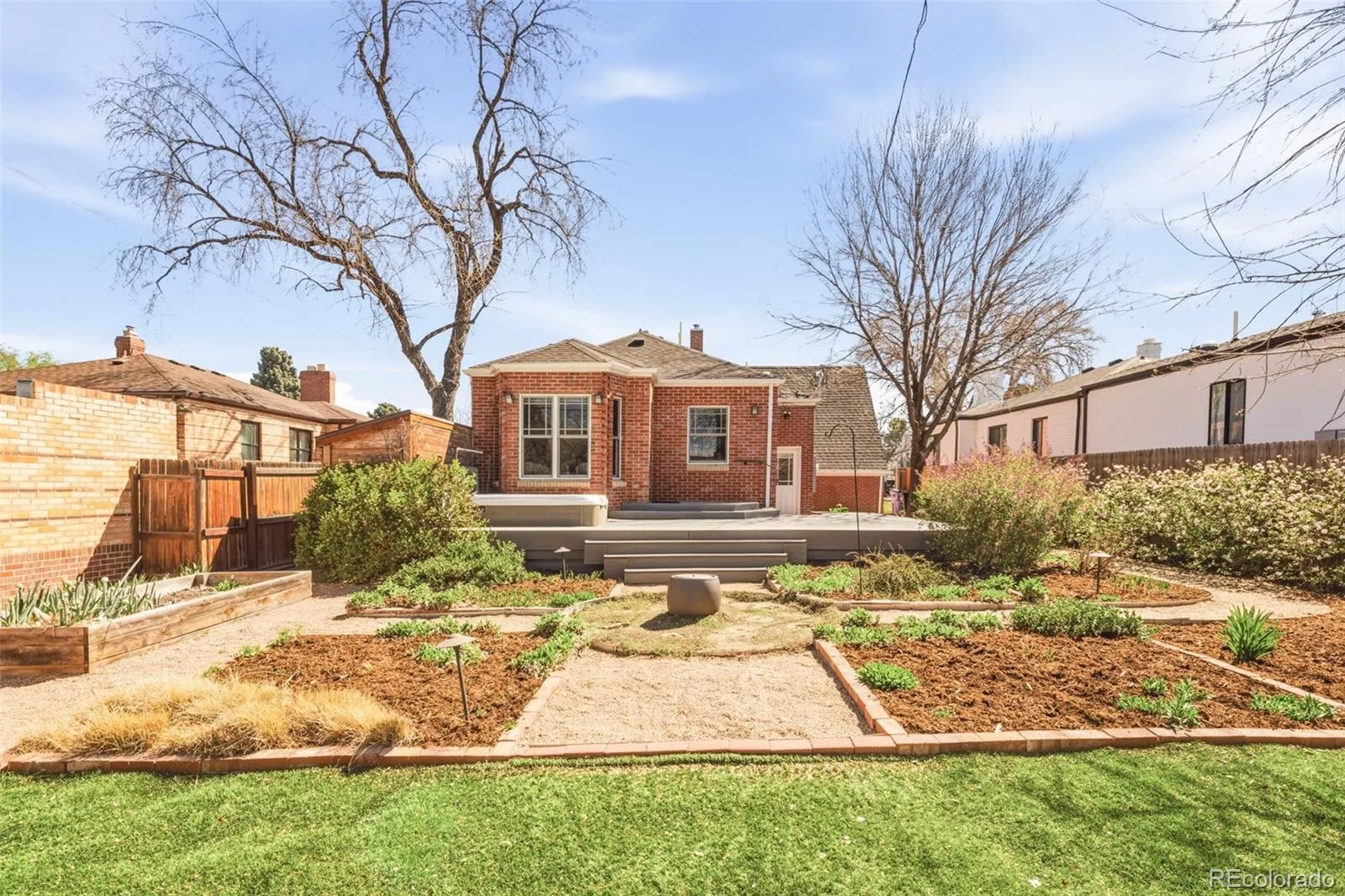 04092026182208 1600 27