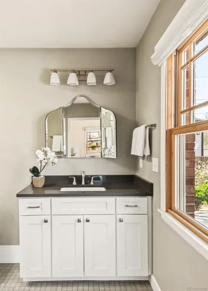 04092026182208 800 19