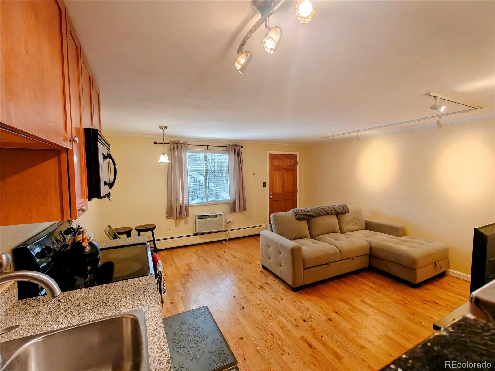 1135 N Elizabeth Street #102 Denver CO 80206 | MLS #REC5616467 07102026180605 1600 5