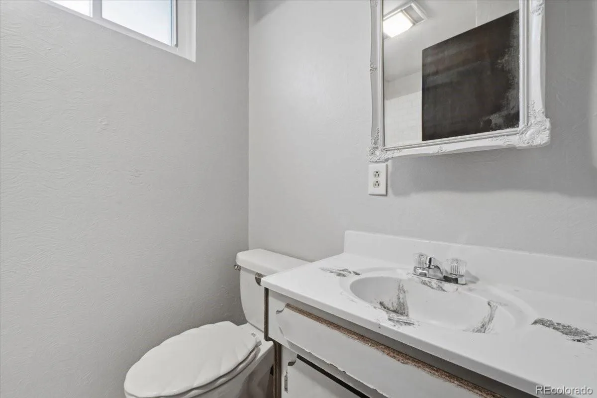 200 Reed Street Lakewood CO 80226 | MLS #REC5618298 10032026164622 1200 29