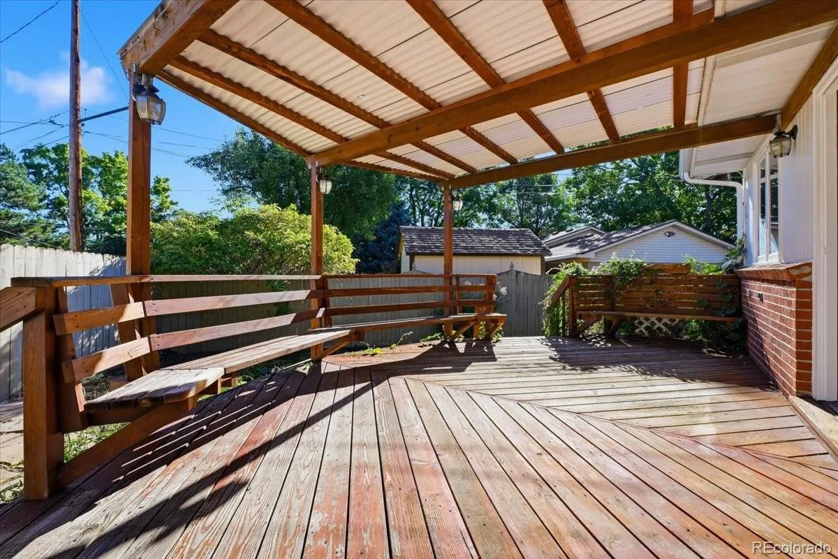 200 Reed Street Lakewood CO 80226 | MLS #REC5618298 10032026164622 1200 34