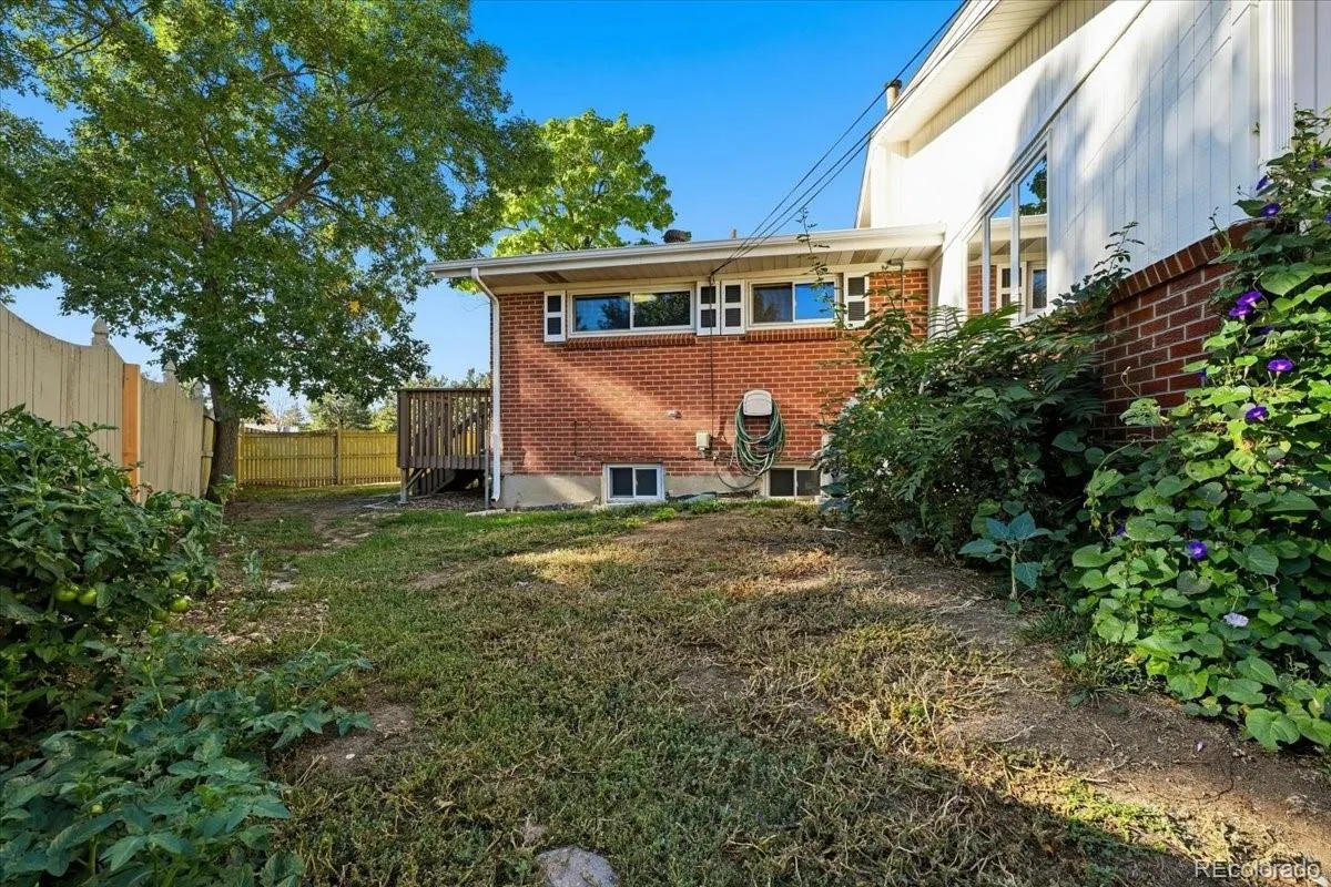 200 Reed Street Lakewood CO 80226 | MLS #REC5618298 10032026164622 1200 36