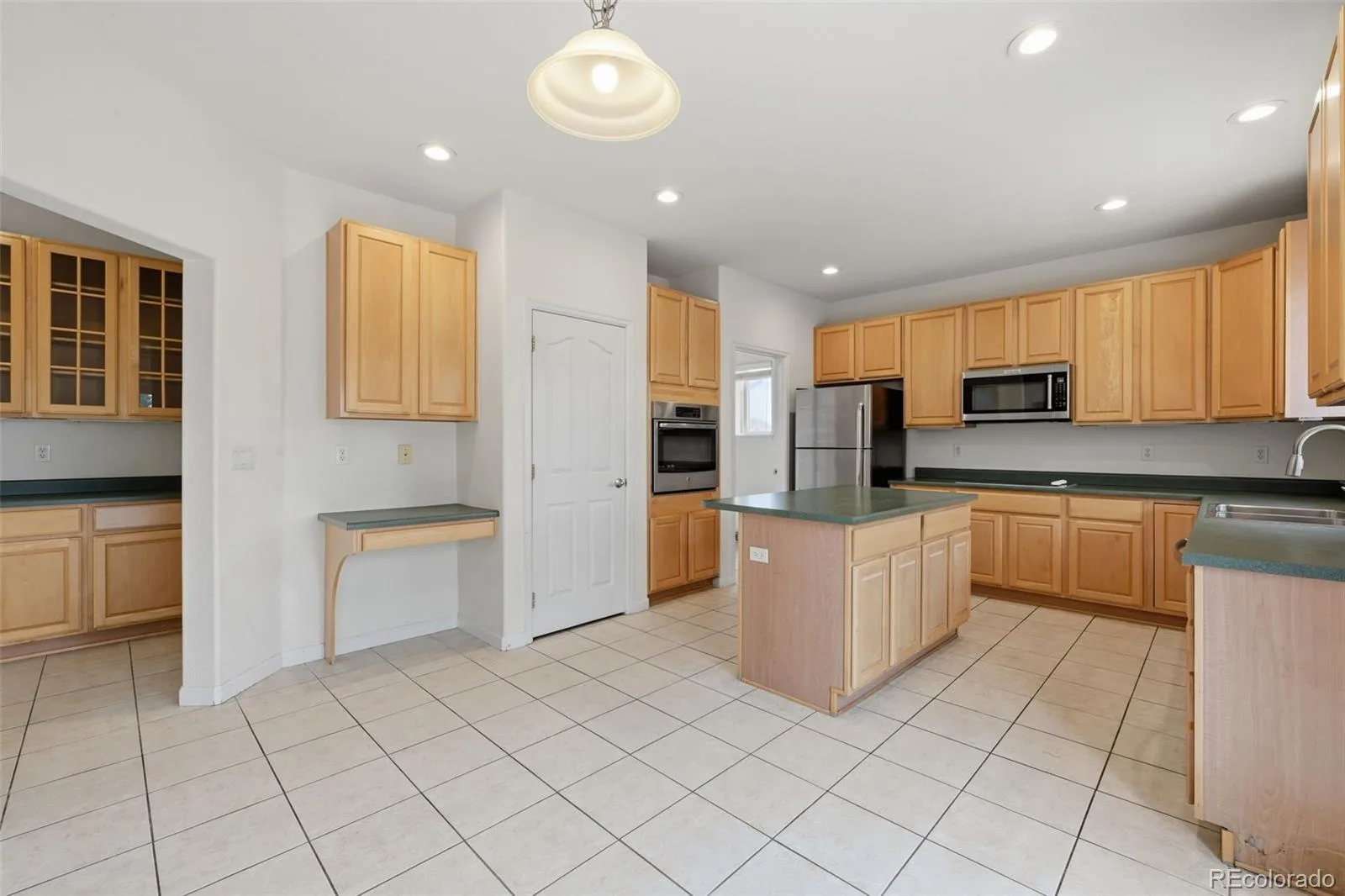 21340 Martingale Lane Parker CO 80138 | MLS #REC5618760 08272026164036 1600 22