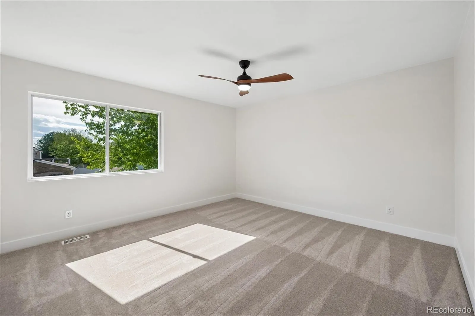 5034 Perth Court Denver CO 80249 MLS #REC5619659 05092026024701 1600 23