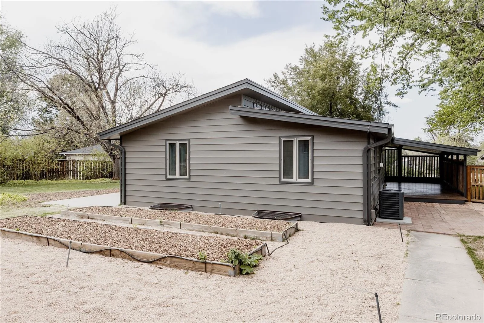 3600 E Bates Avenue Denver CO 80210 MLS #REC5623299 05152026200027 1600 37
