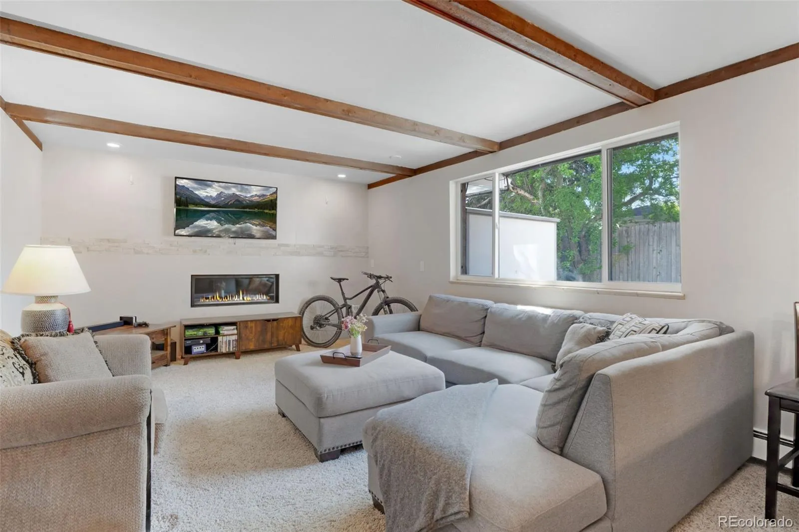 04012026055102 1600 9