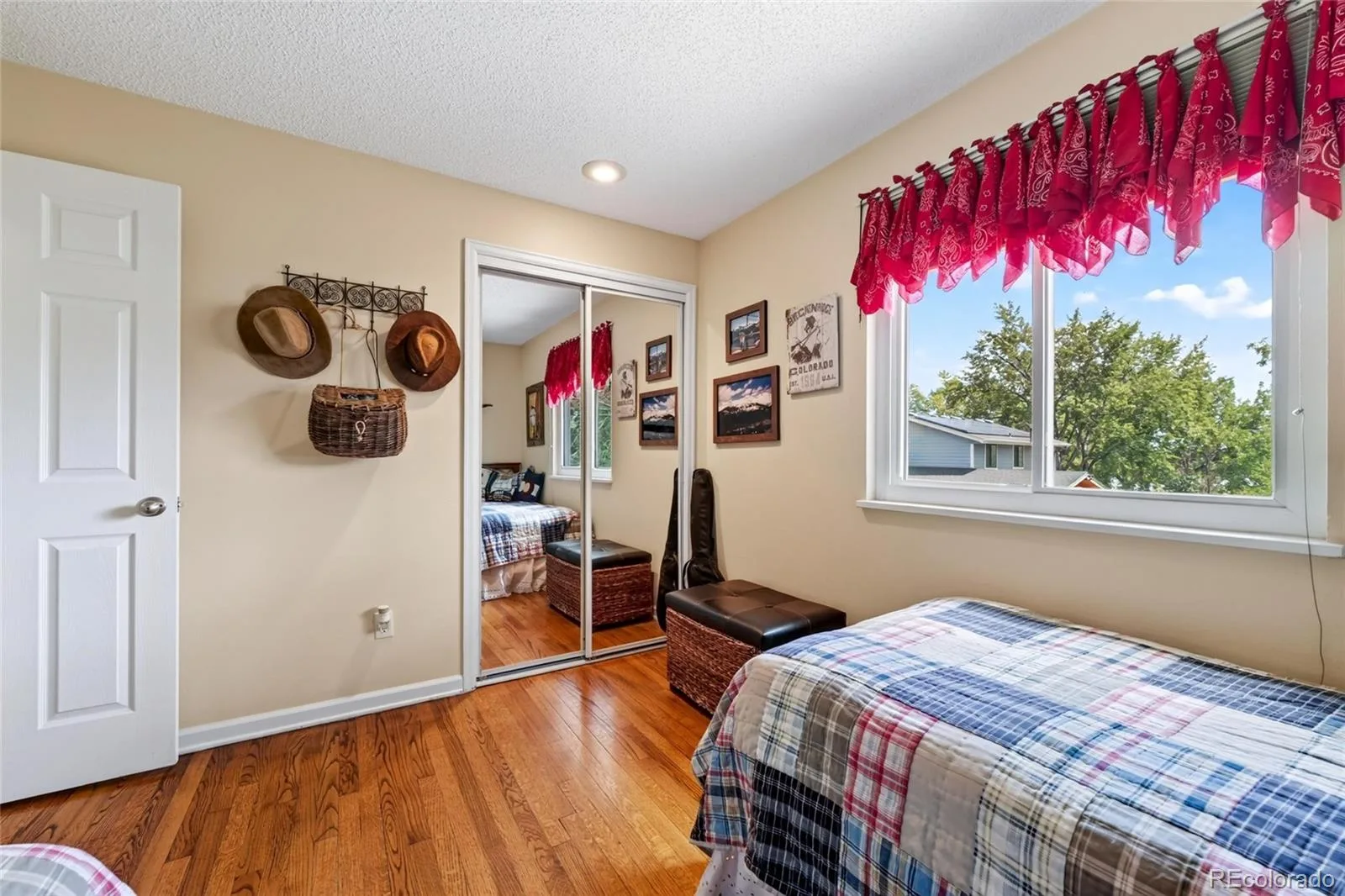 10126 W Iowa Avenue Lakewood CO 80232 | MLS #REC5624146 10152026234246 1600 22