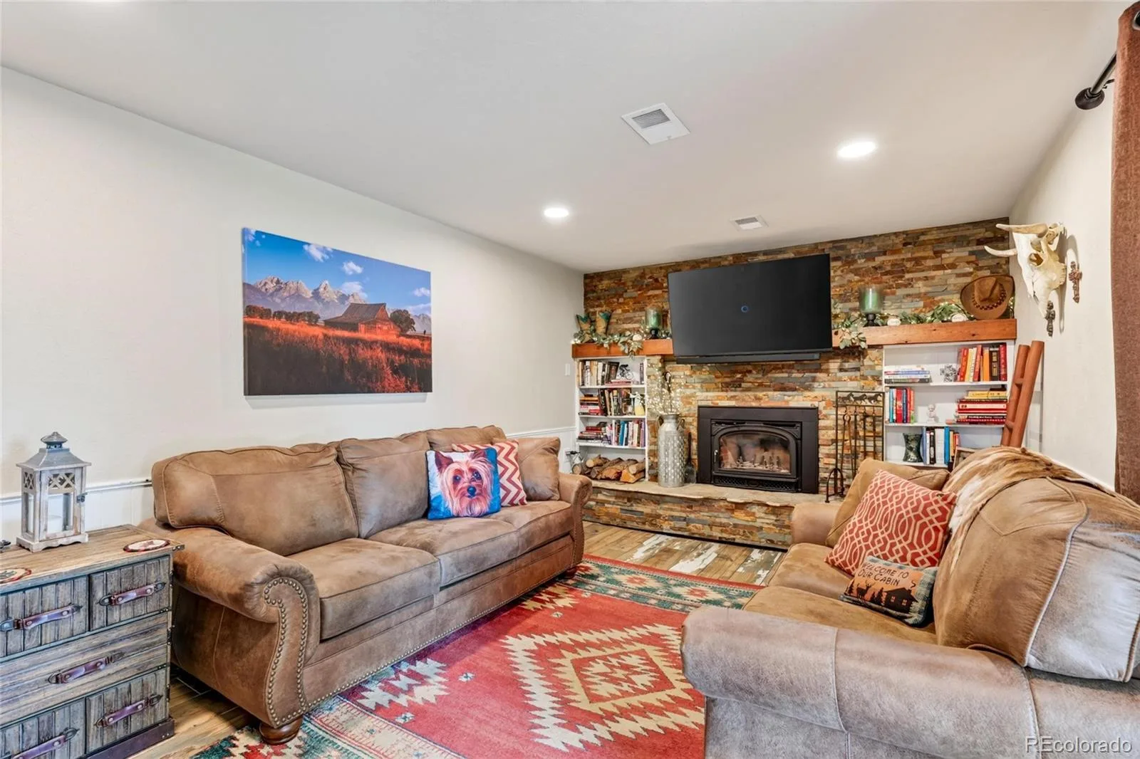 10126 W Iowa Avenue Lakewood CO 80232 | MLS #REC5624146 10152026234246 1600 8