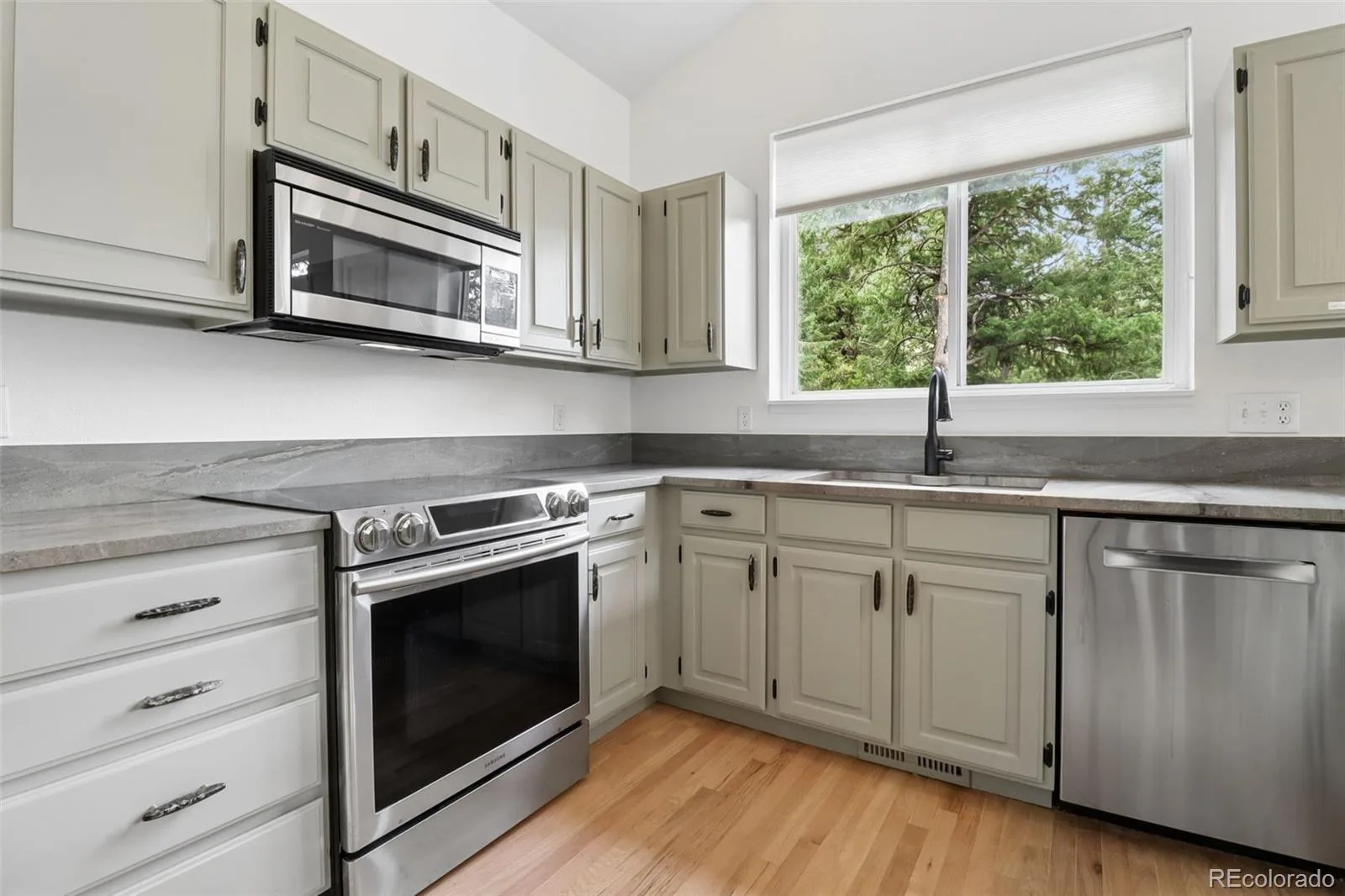 130 Jackpine Lane Evergreen CO 80439 | MLS #REC5624531 08162026051123 1600 17