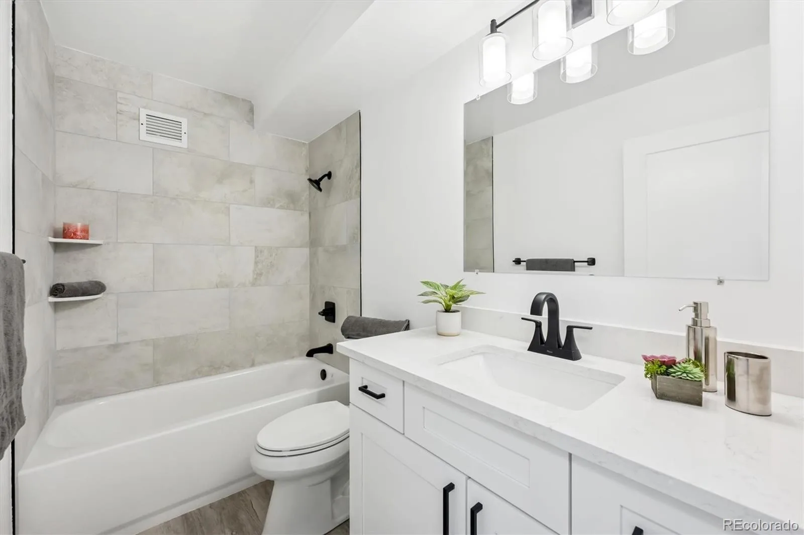 9625 E Center Avenue #10C Denver CO 80247 | MLS #REC5624852 08282026154601 1600 15