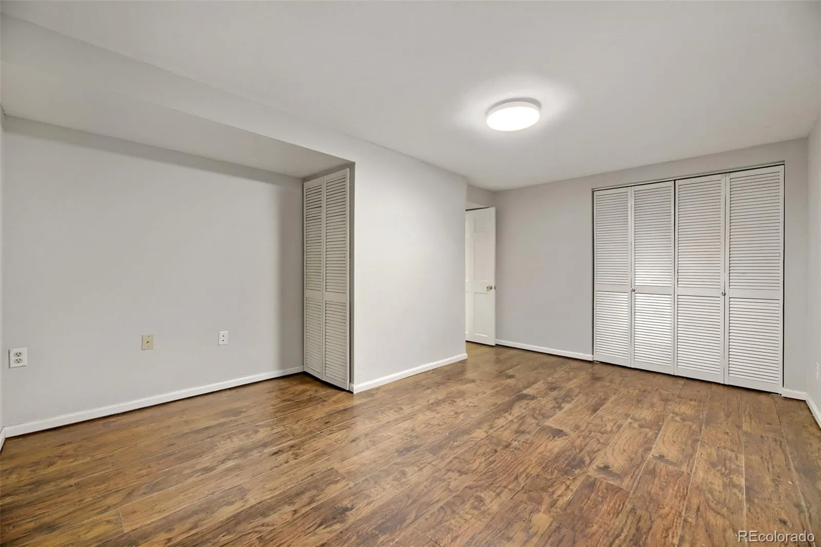 5810 S Julian Street Littleton CO 80123 MLS #REC5628002 05022026200859 1600 26