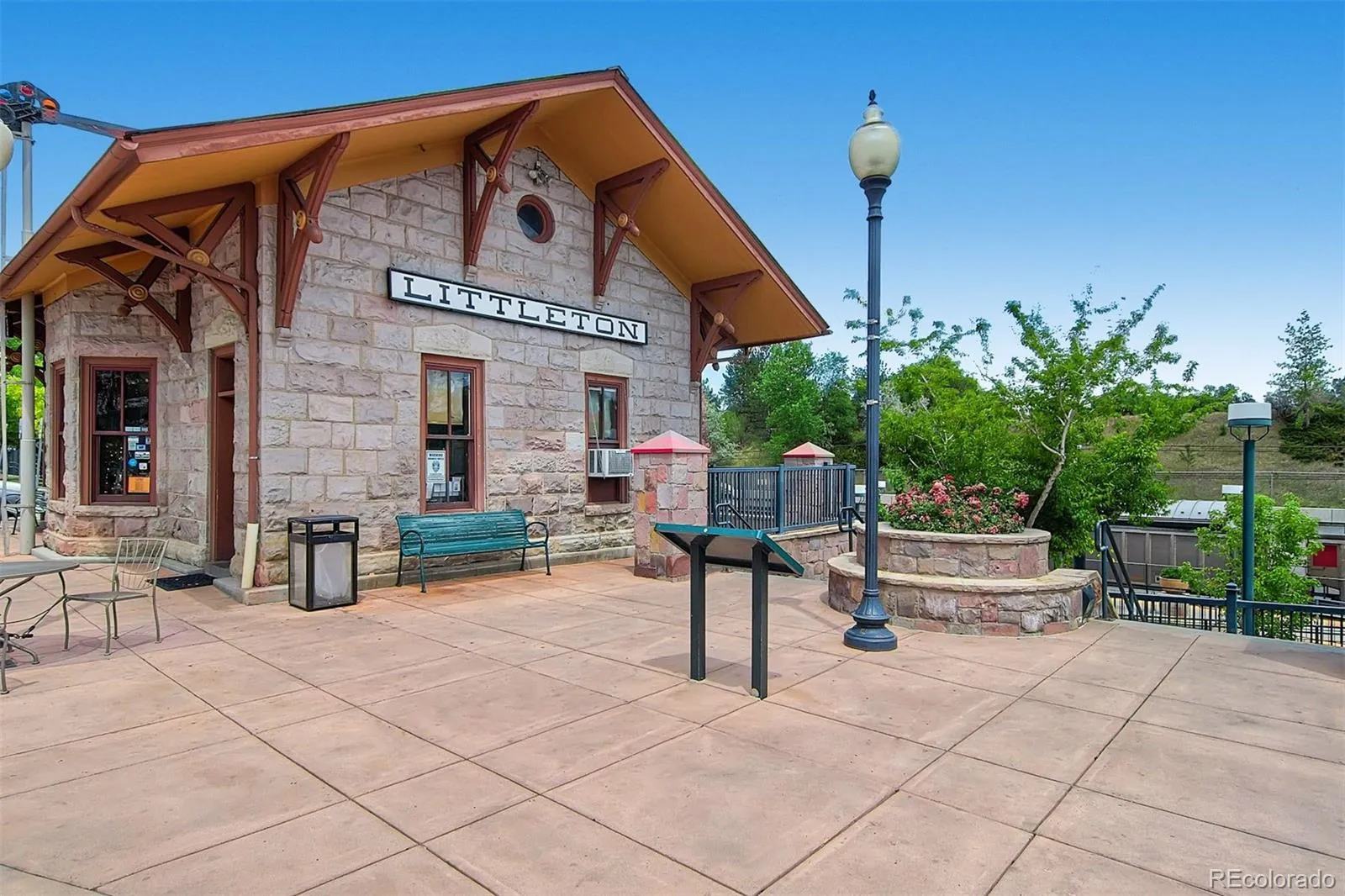 5810 S Julian Street Littleton CO 80123 MLS #REC5628002 05022026200859 1600 36