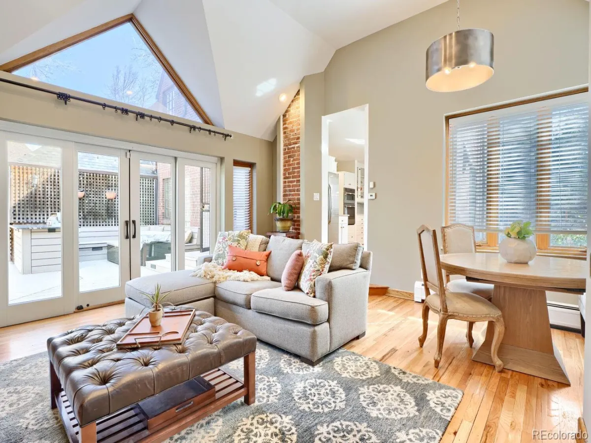 04042026161035 1200 12