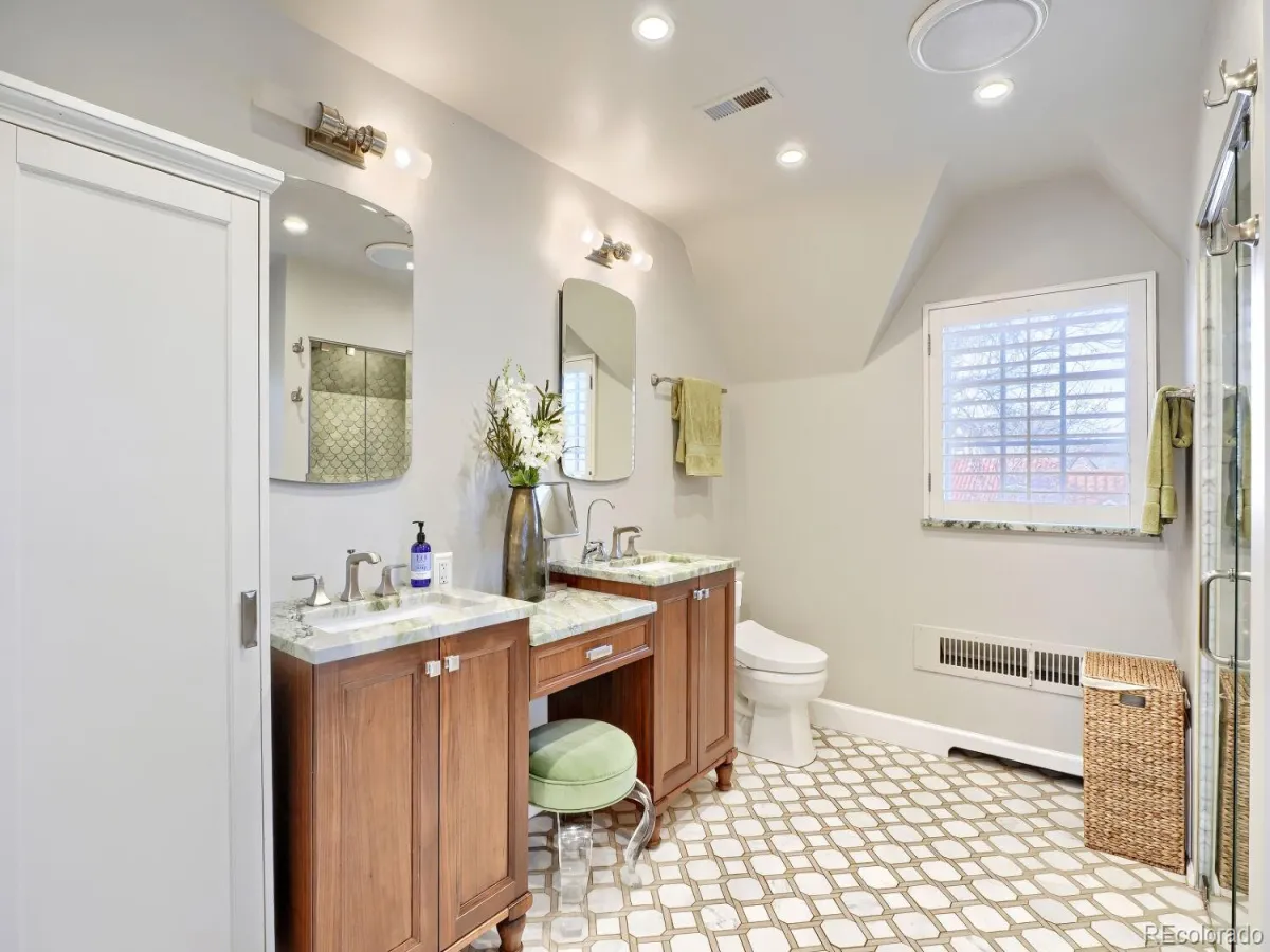 04042026161035 1200 16