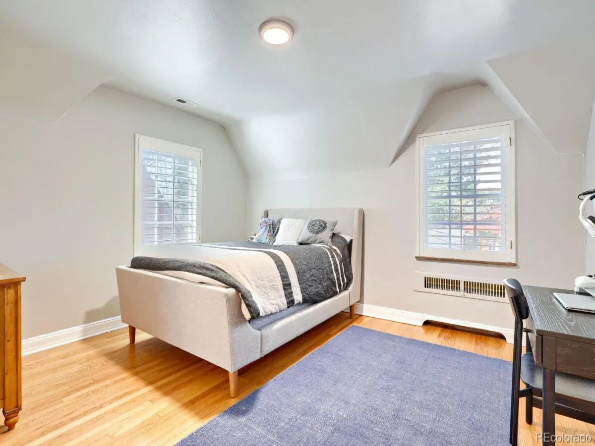 04042026161035 1200 18