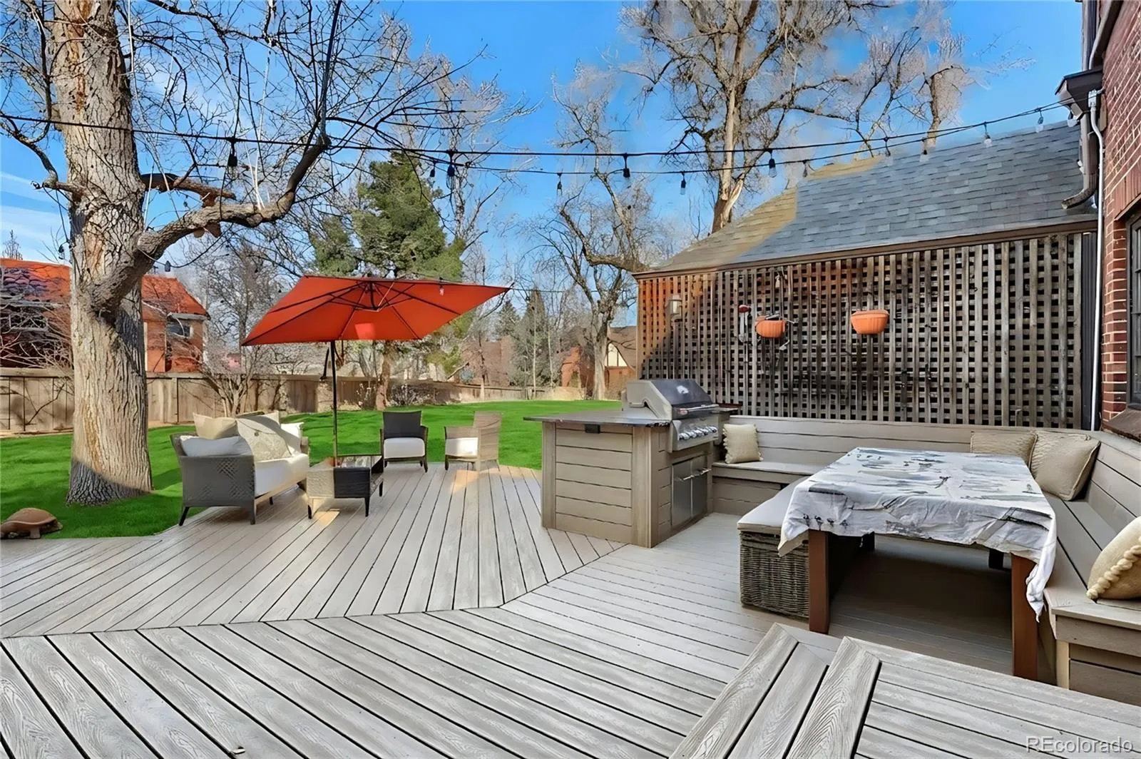 04042026161035 1600 24