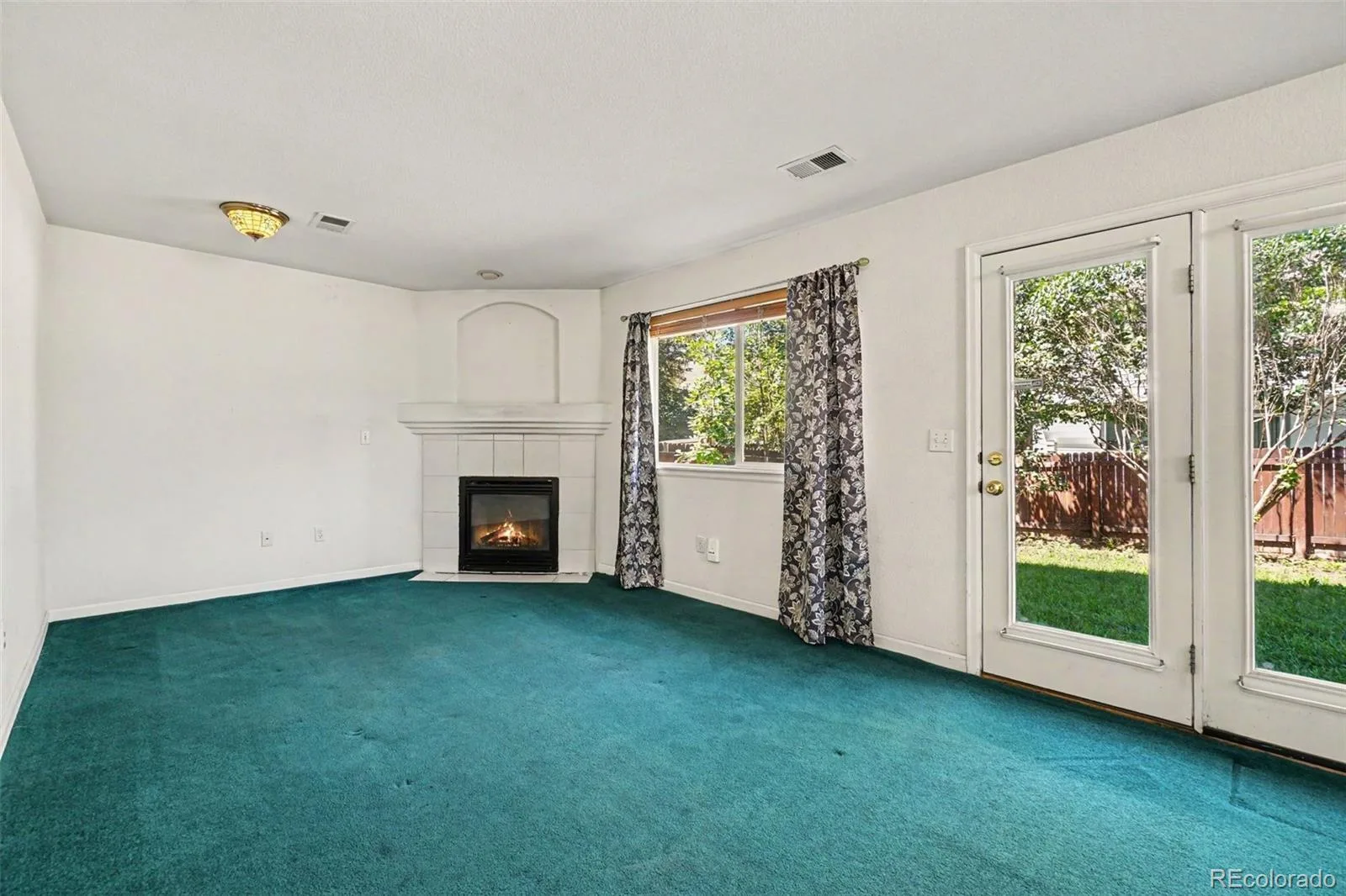 305 Maggie Street Longmont CO 80501 | MLS #REC5630292 07012026183550 1600 17