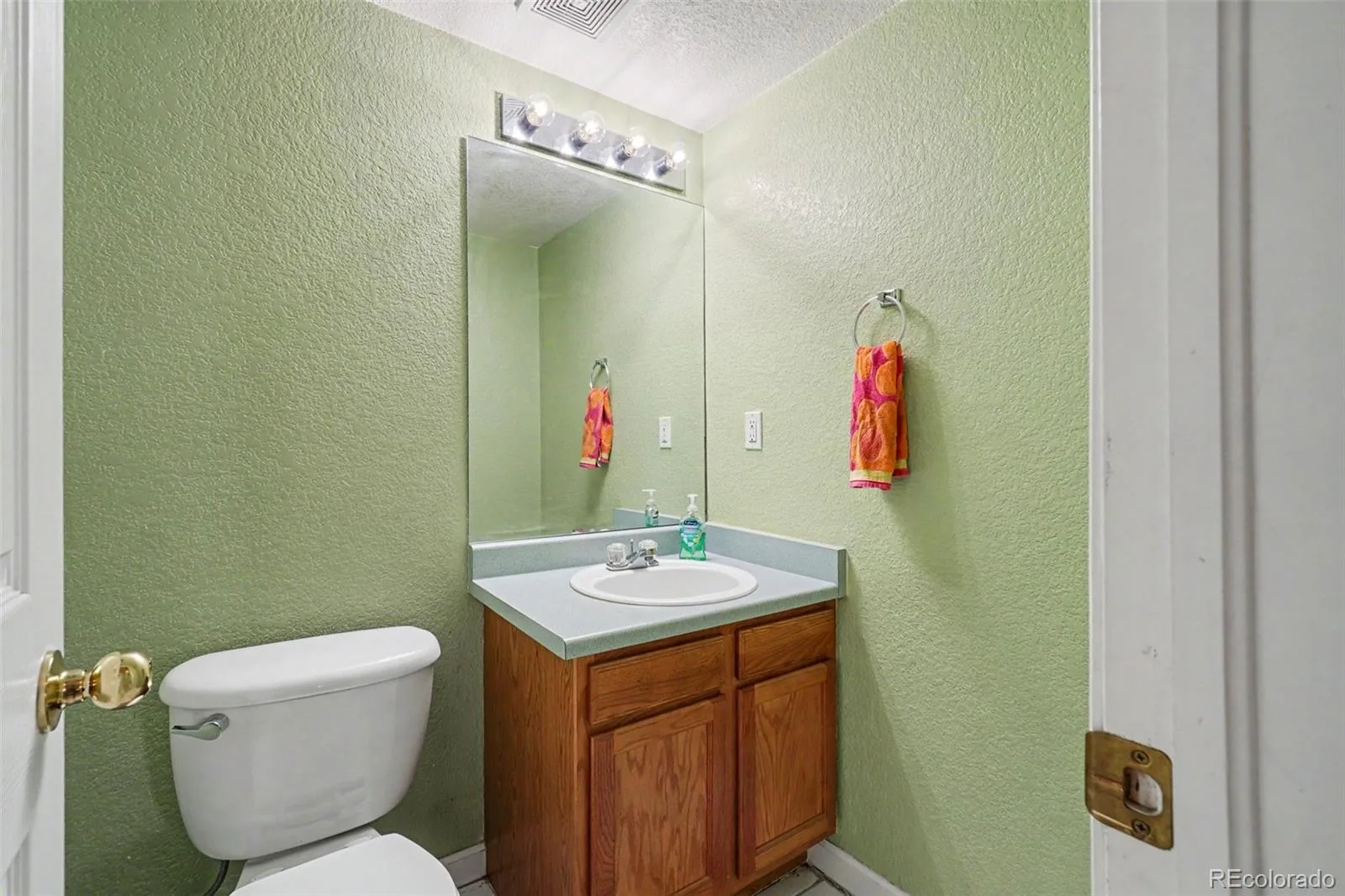 305 Maggie Street Longmont CO 80501 | MLS #REC5630292 07012026183550 1600 21