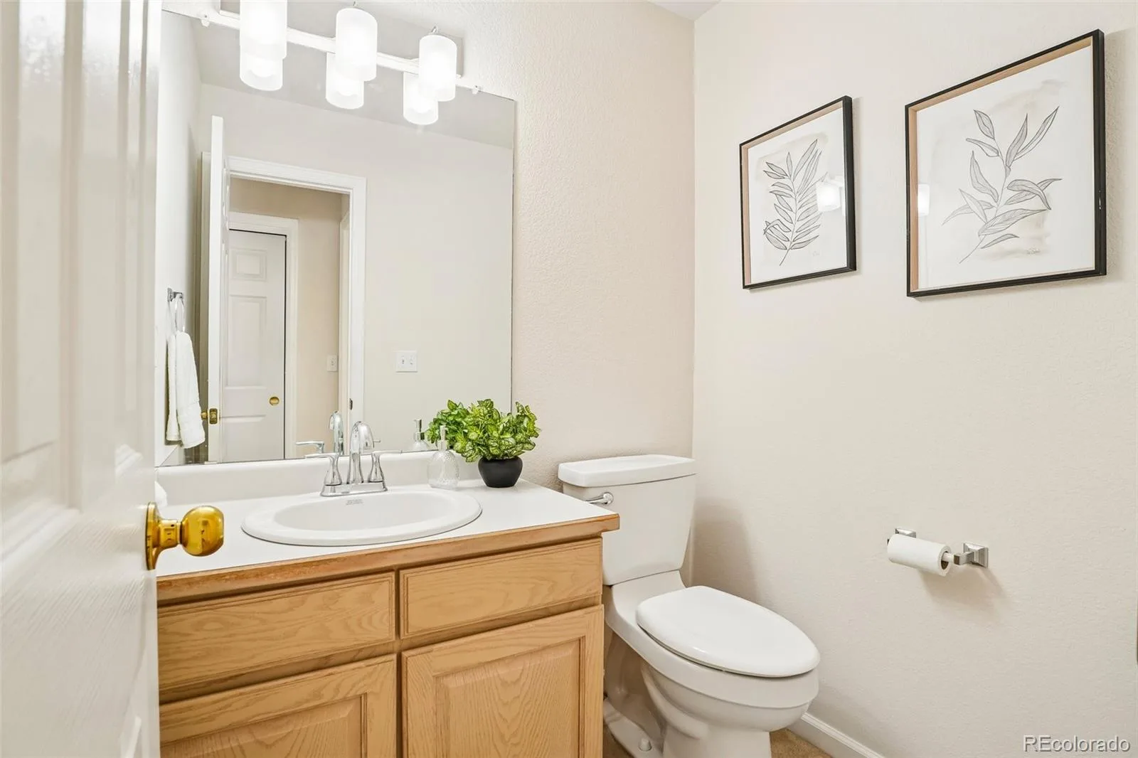 15732 W 72nd Circle Arvada CO 80007 MLS #REC5634083 06232026162139 1600 15