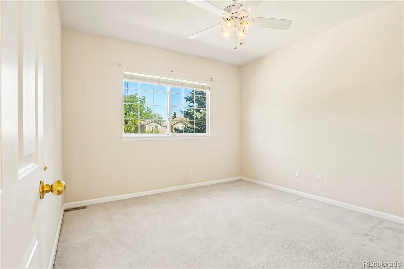15732 W 72nd Circle Arvada CO 80007 MLS #REC5634083 06232026162139 1600 26