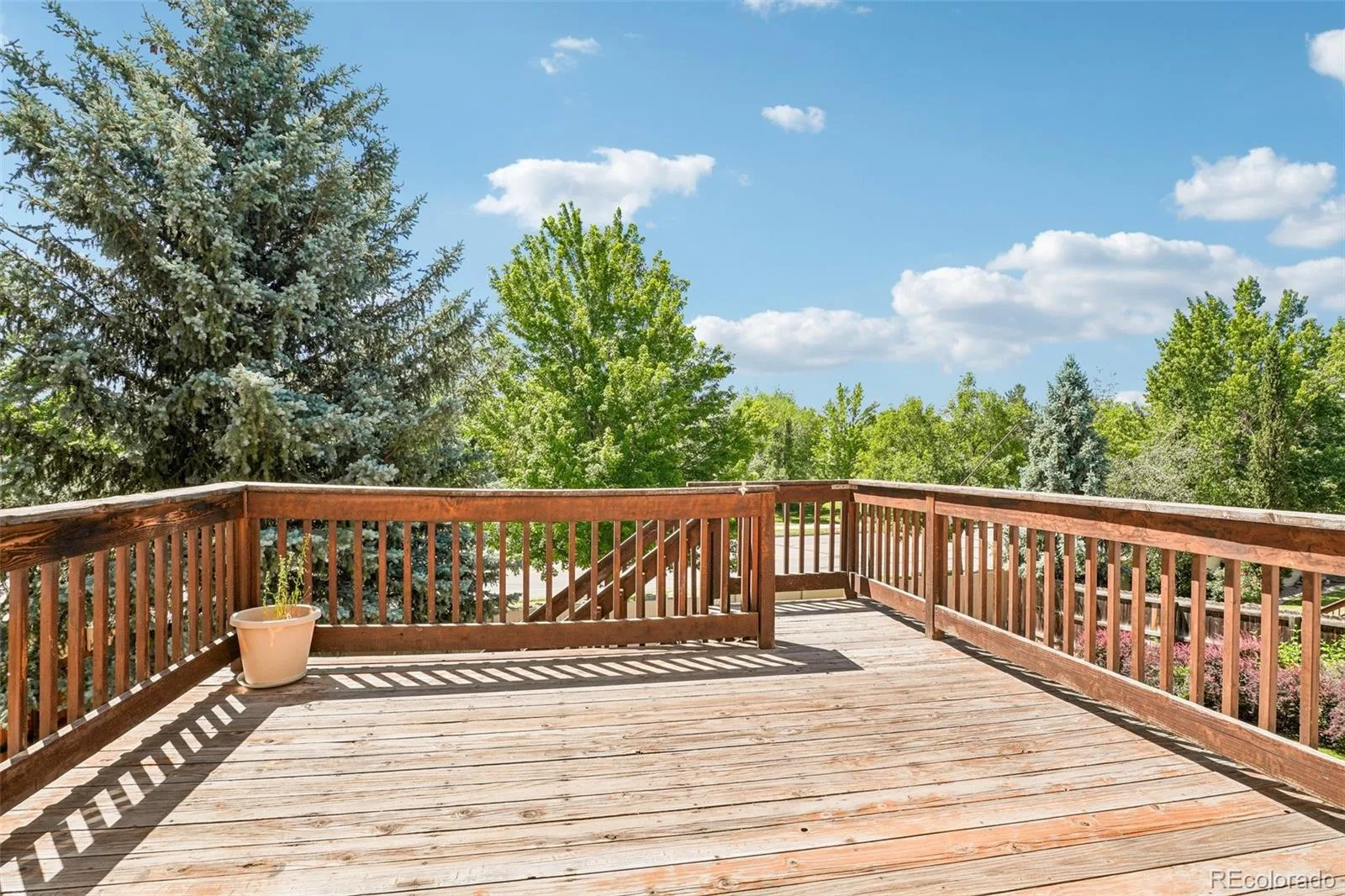 15732 W 72nd Circle Arvada CO 80007 MLS #REC5634083 06232026162139 1600 34