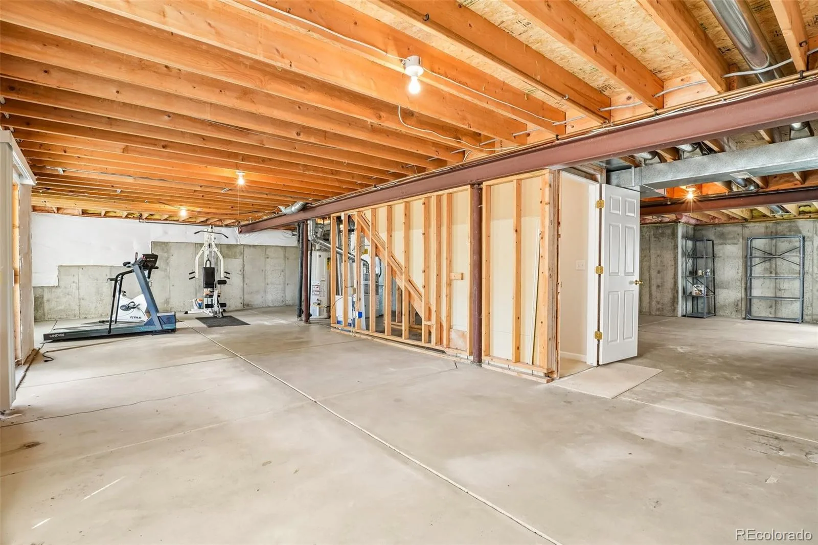 15732 W 72nd Circle Arvada CO 80007 MLS #REC5634083 06232026162139 1600 38