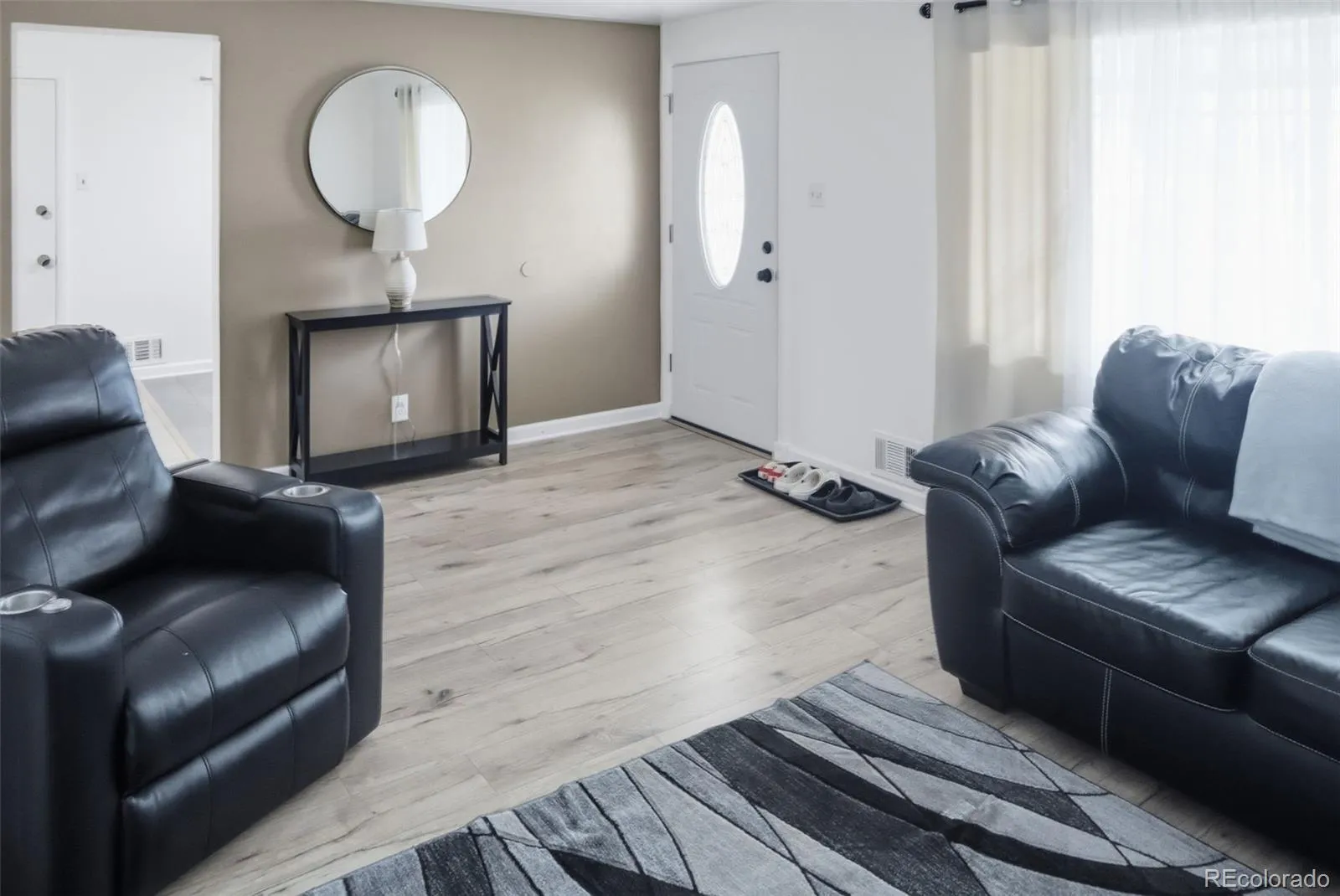 04092026010720 1600 4