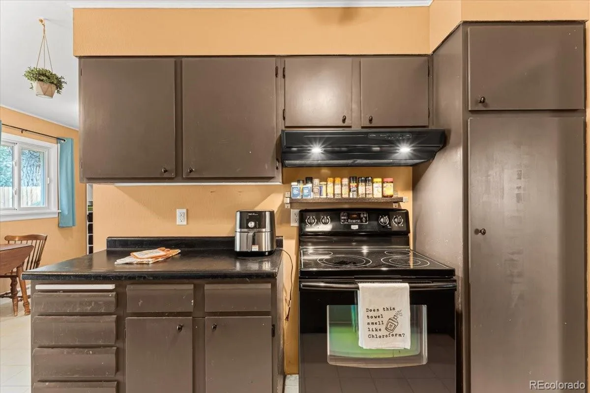 2337 S Patton Court Denver CO 80219 | MLS #REC5640276 08252026170513 1200 10