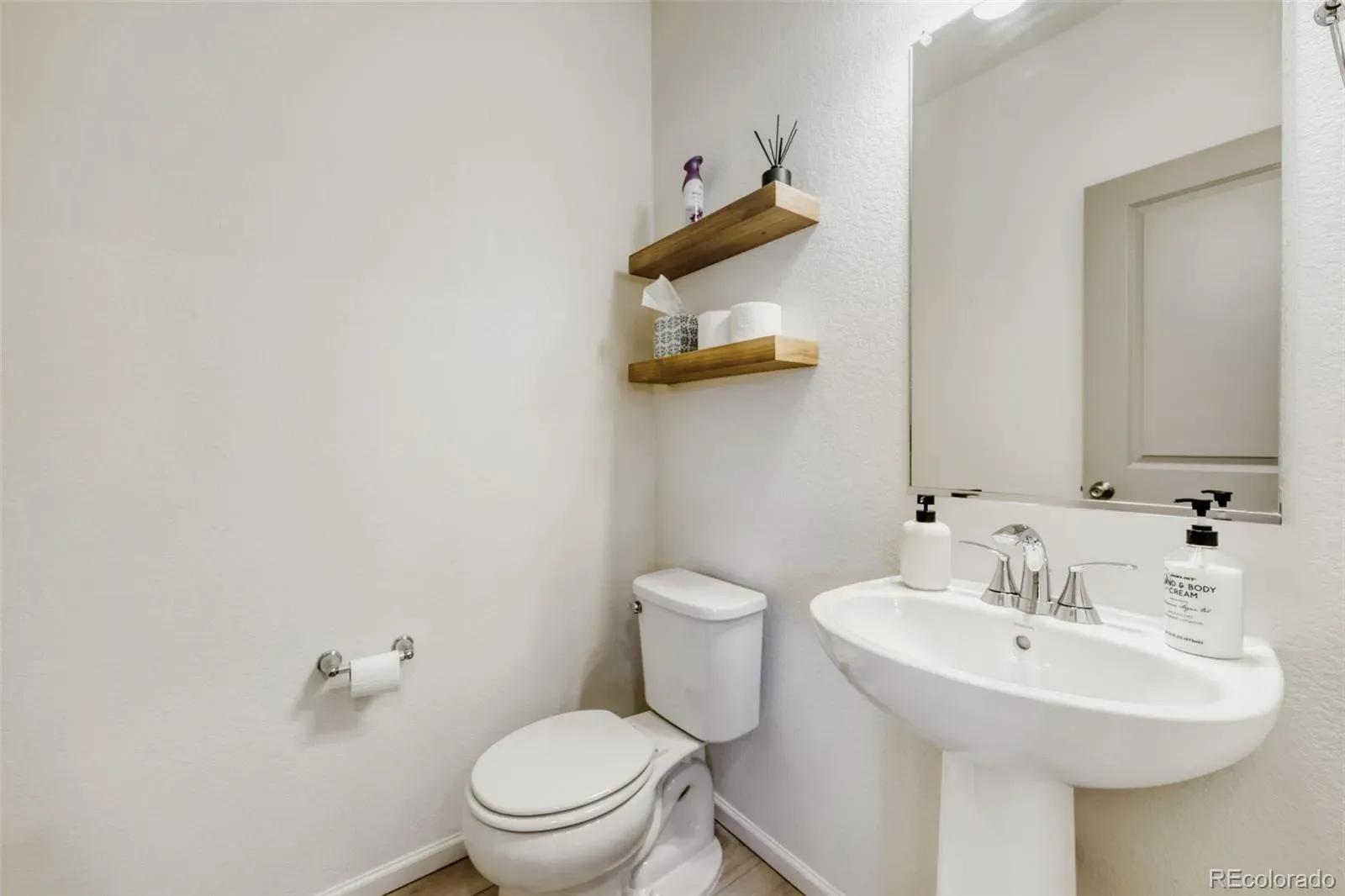 13487 E 110th Drive Commerce City CO 80022 | MLS #REC5640924 03182026221800 1600 11