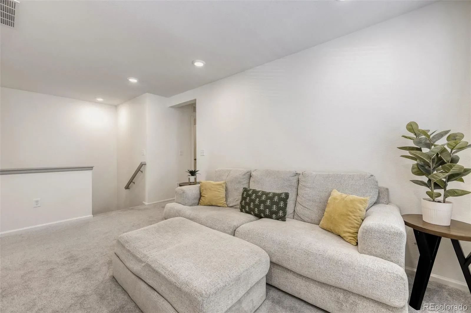 13487 E 110th Drive Commerce City CO 80022 | MLS #REC5640924 03182026221800 1600 14