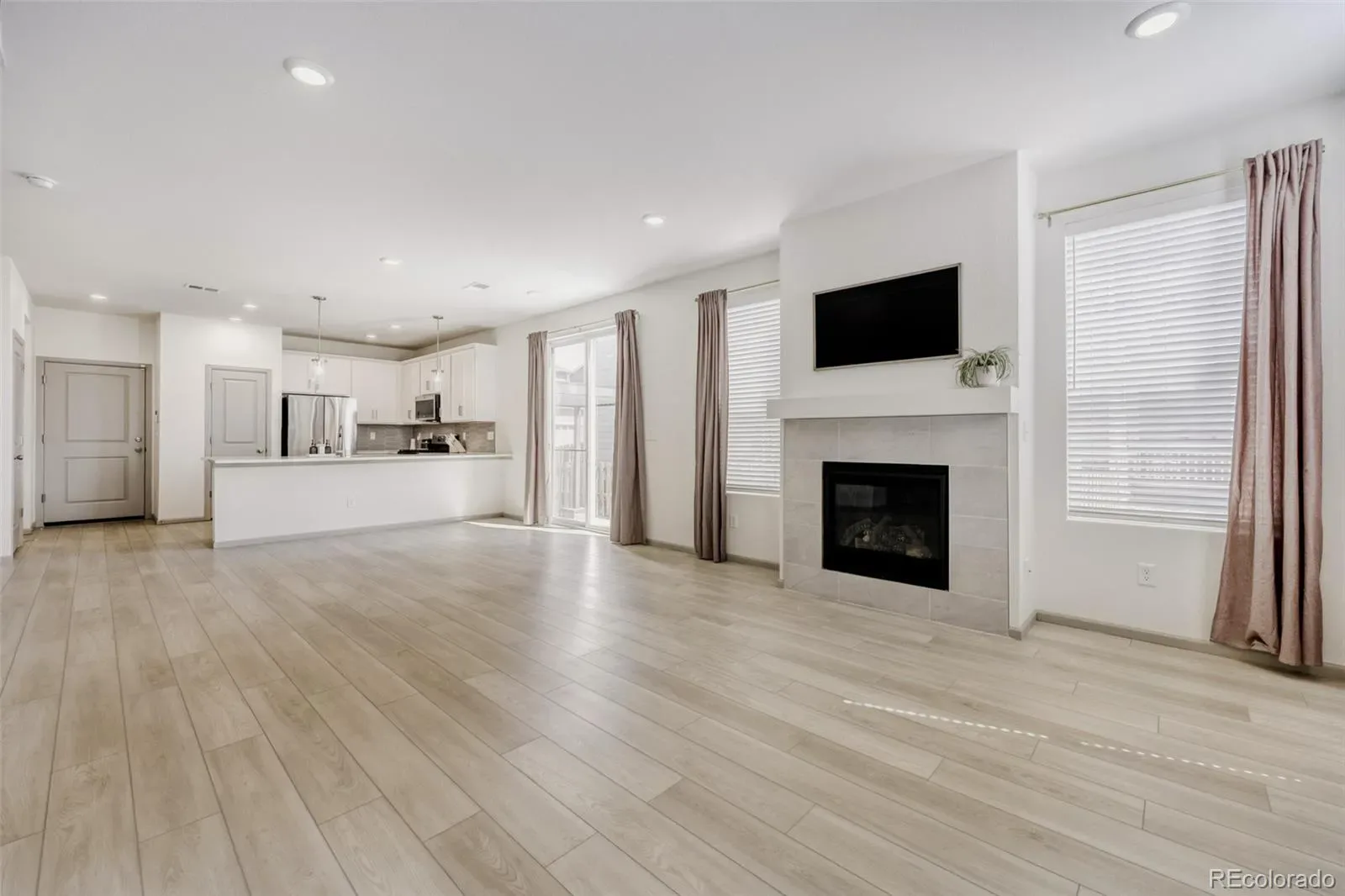 13487 E 110th Drive Commerce City CO 80022 | MLS #REC5640924 03182026221800 1600 2