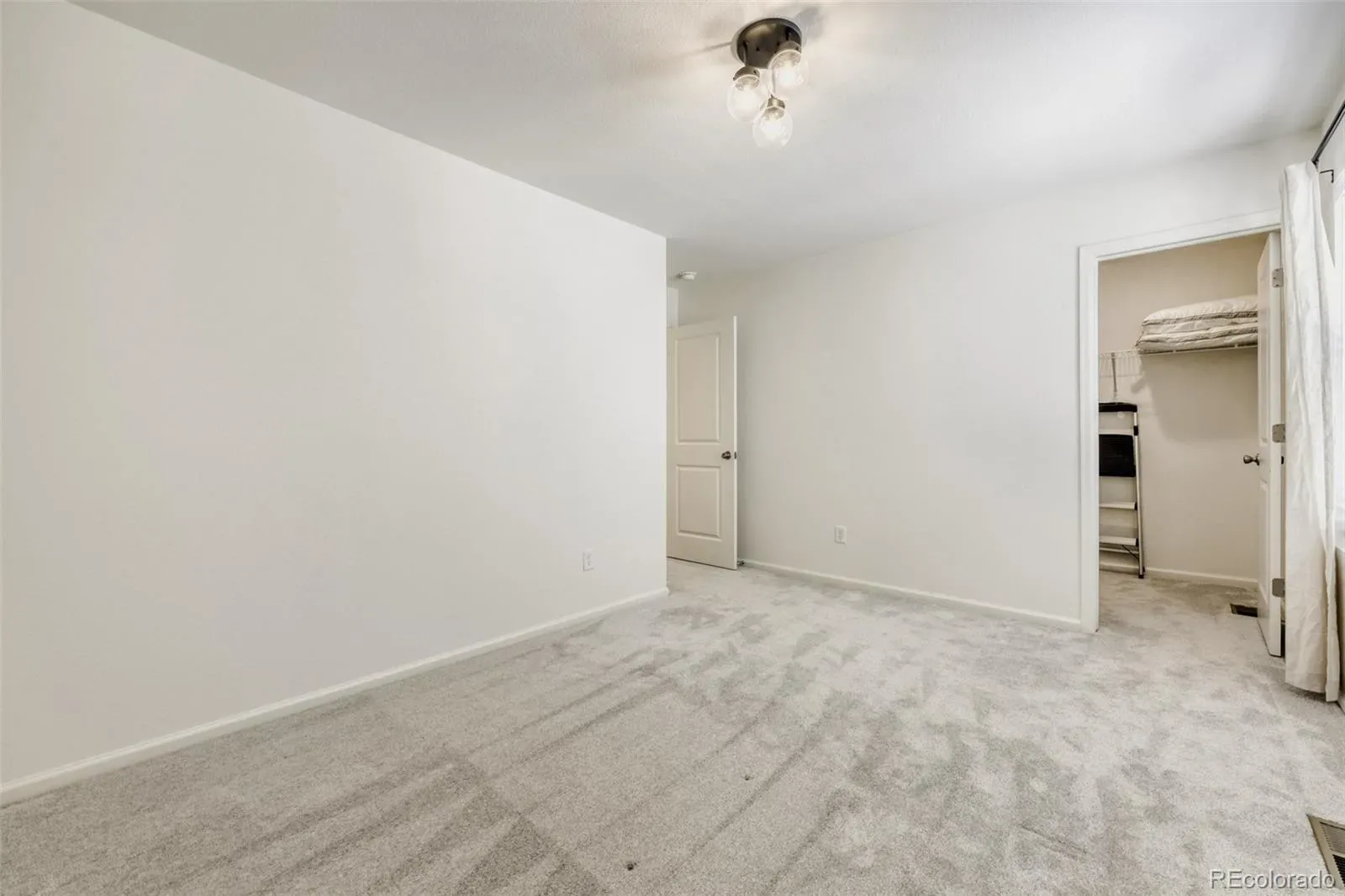13487 E 110th Drive Commerce City CO 80022 | MLS #REC5640924 03182026221800 1600 22