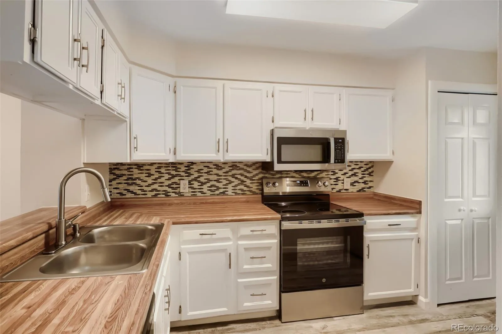 1811 S Quebec Way #205 Denver CO 80231 MLS #REC5641679 06112026204252 1600 25