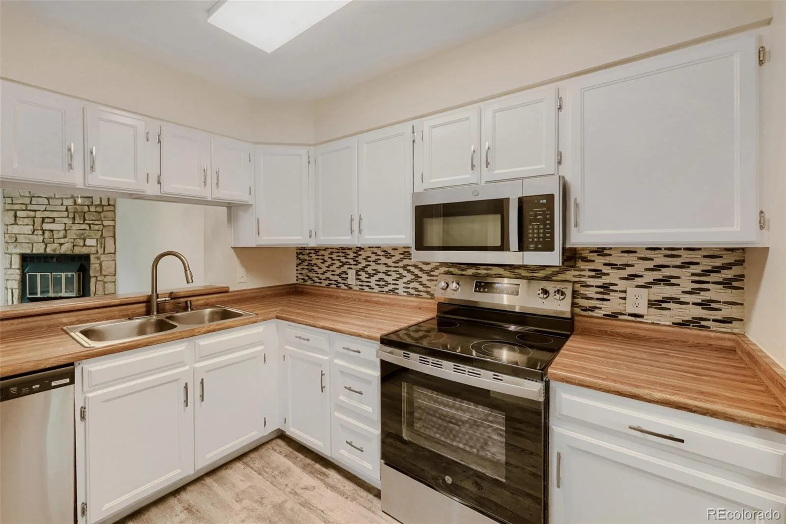 1811 S Quebec Way #205 Denver CO 80231 MLS #REC5641679 06112026204252 1600 3