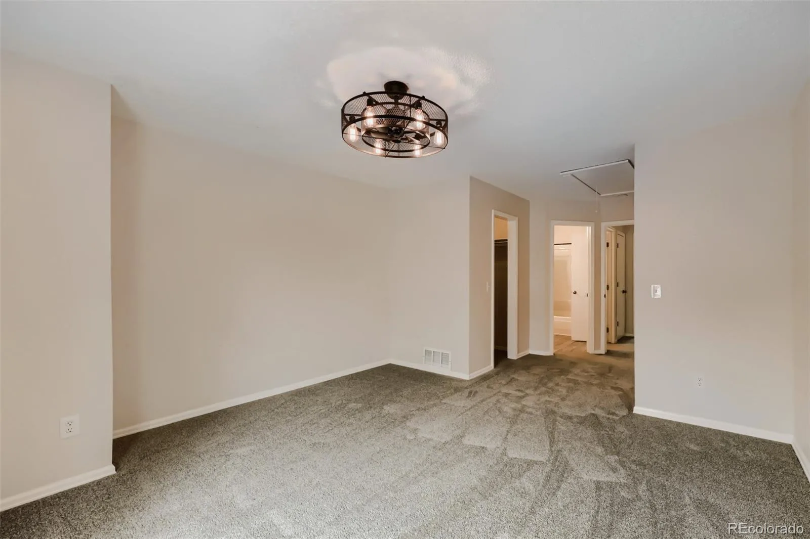 1811 S Quebec Way #205 Denver CO 80231 MLS #REC5641679 06112026204252 1600 6