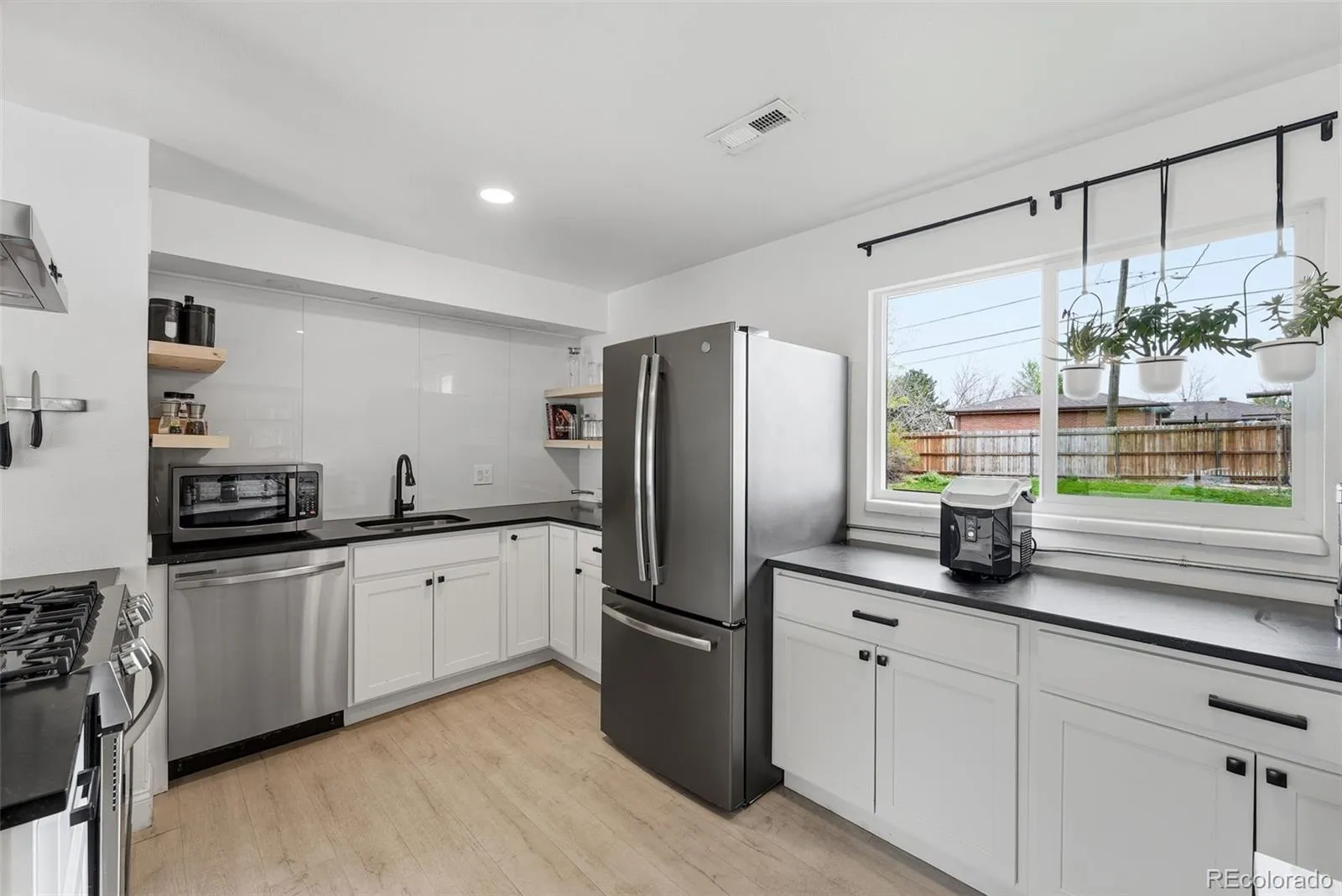 04062026213930 1600 13