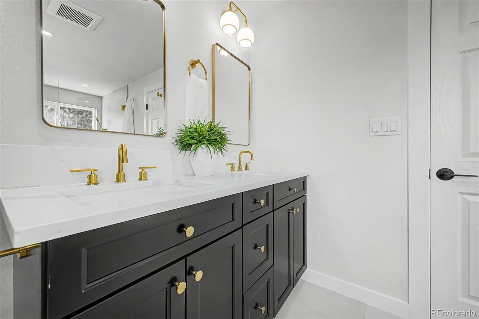 10600 W 60th Avenue Arvada CO 80004 | MLS #REC5643650 08012026191722 1600 14
