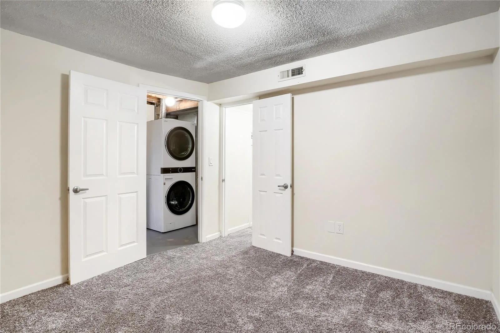 1435 Norfolk Street Aurora CO 80011 | MLS #REC5644183 07102026051826 1600 23