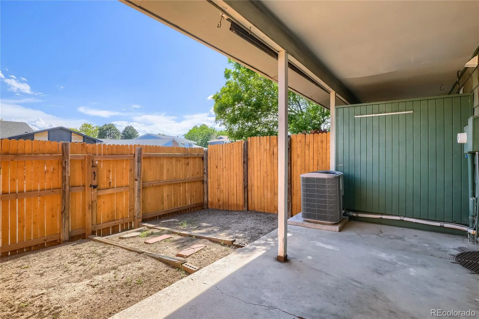 1435 Norfolk Street Aurora CO 80011 | MLS #REC5644183 07102026051826 1600 25