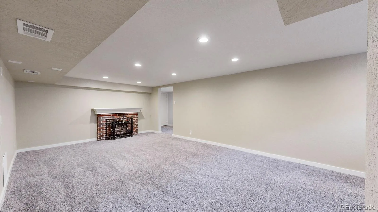 775 Ivanhoe Street Denver CO 80220 MLS #REC5644680 06192026235951 1600 24
