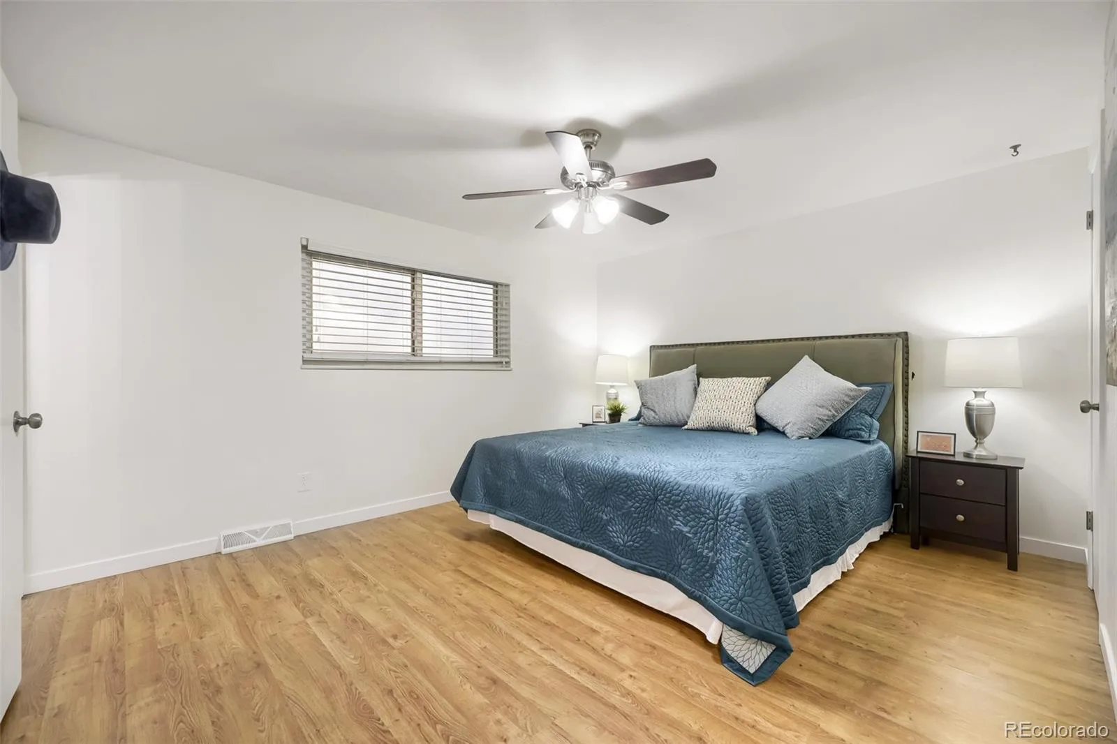 7533 W Ottawa Place Littleton CO 80128 | MLS #REC5646564 08162026233949 1600 11