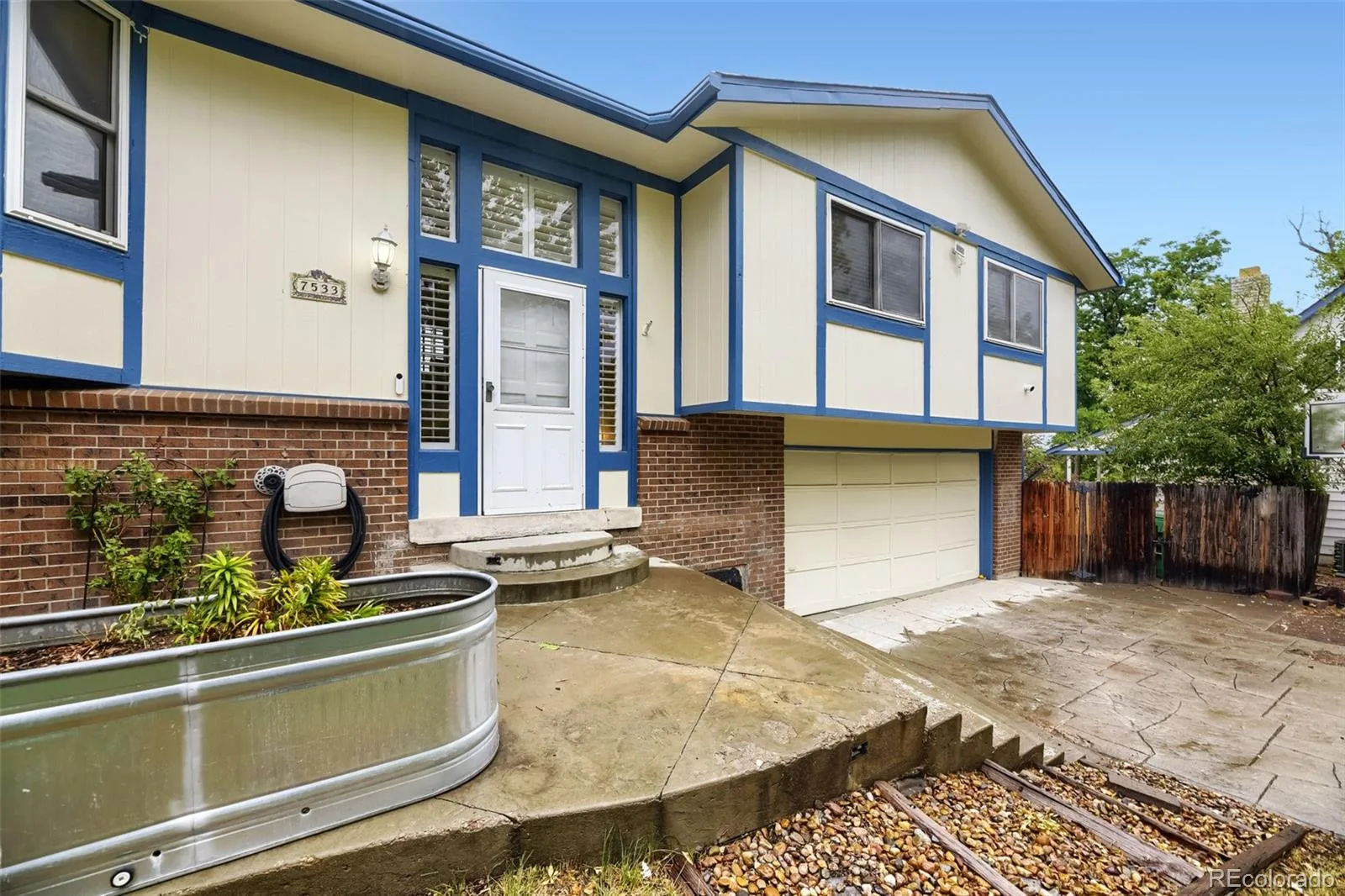 7533 W Ottawa Place Littleton CO 80128 | MLS #REC5646564 08162026233949 1600 2