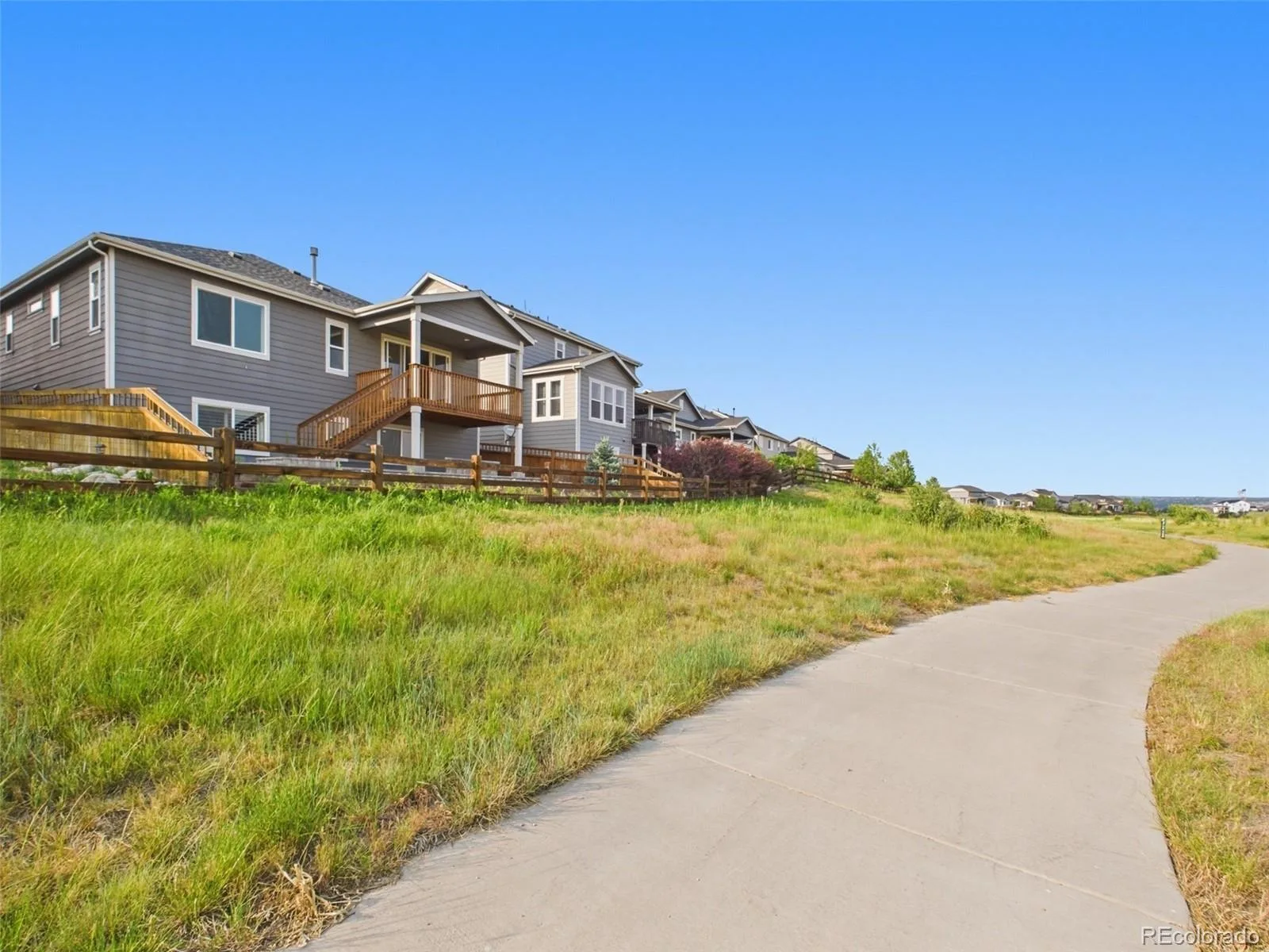 6142 Leilani Lane Castle Rock CO 80108 MLS #REC5648254 06302026133435 1600 21