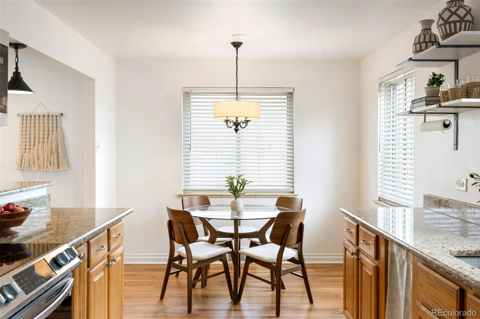 04172026205900 1600 11