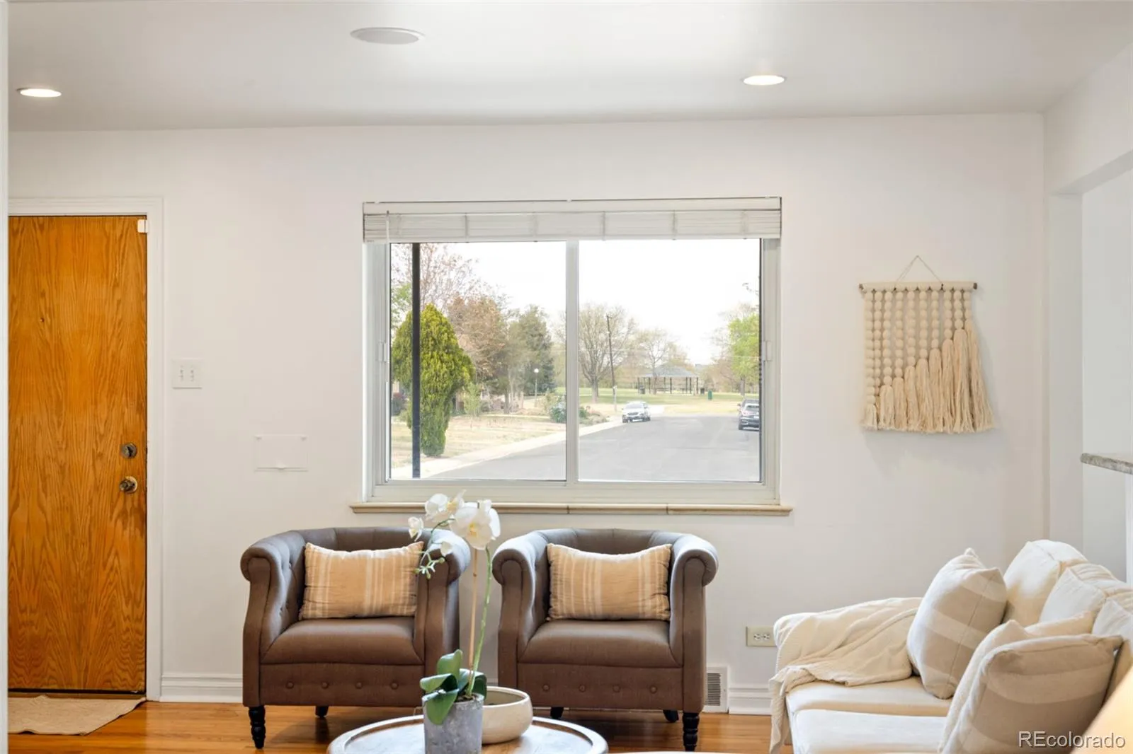 04172026205900 1600 13