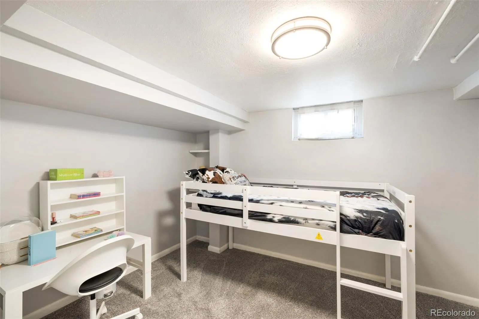 04172026205900 1600 21